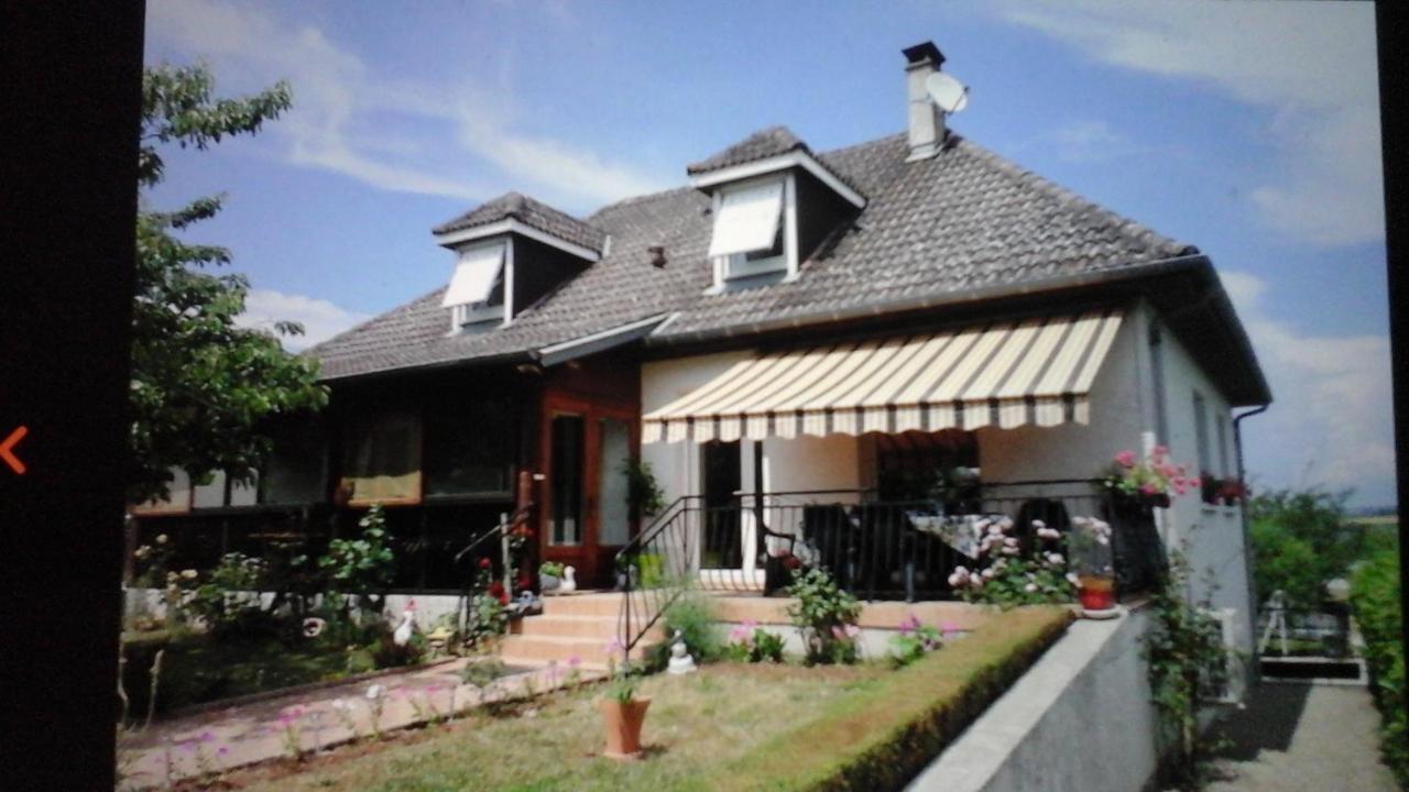 Maison Avec Veranda Proche Du Centre Ville Rignac  Kültér fotó